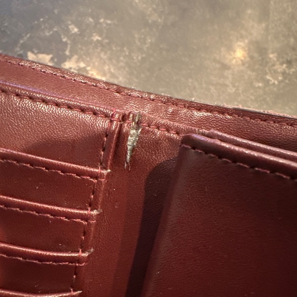 Micheal Kors OXBLOOD WRISTLET - Picture 3 of 6